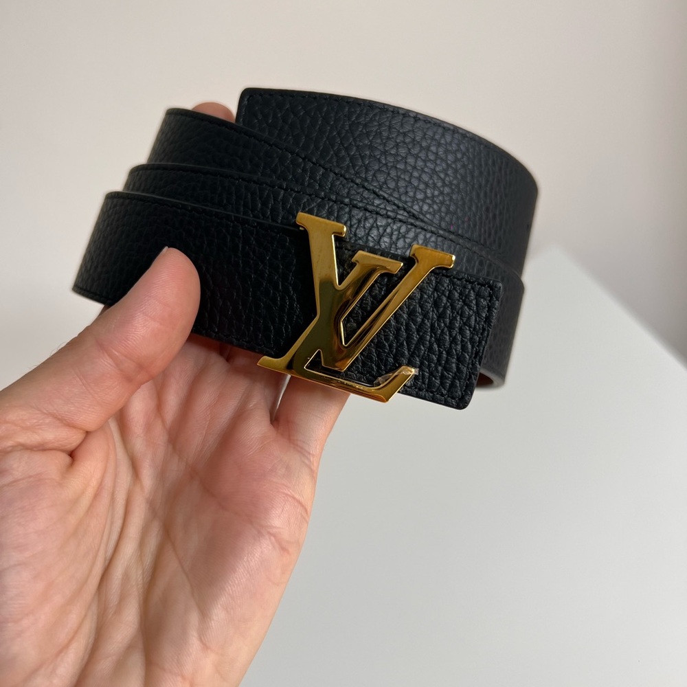 Louis Vuitton logo reversible belt